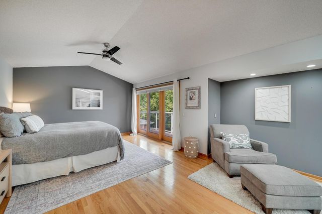 9117 Yukon Avenue S, Bloomington, MN 55438