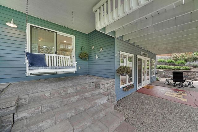 9117 Yukon Avenue S, Bloomington, MN 55438