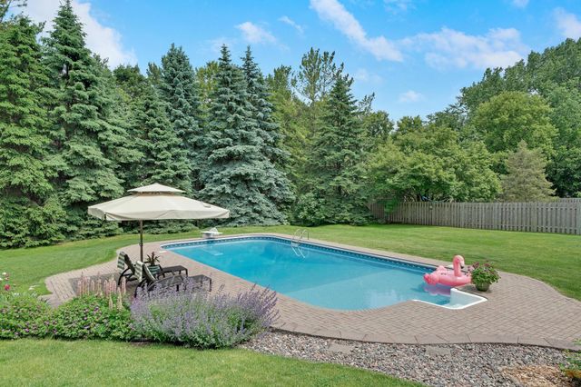 9117 Yukon Avenue S, Bloomington, MN 55438