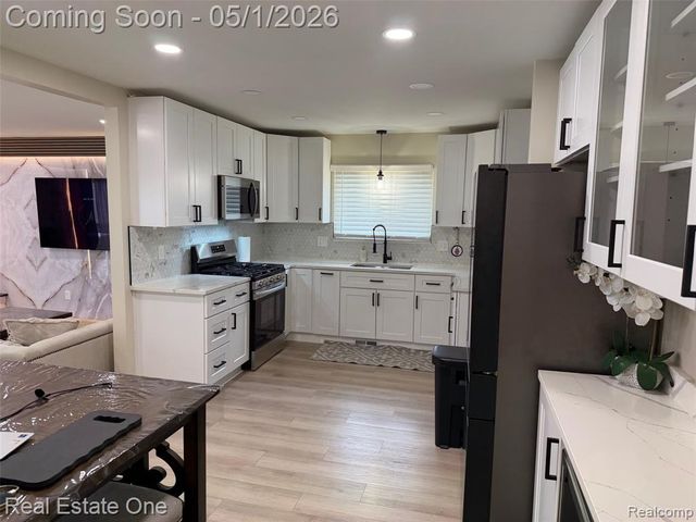 44150 Duchess Drive, Canton, MI 48187
