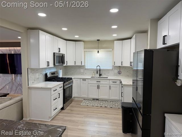 44150 Duchess Drive, Canton, MI 48187