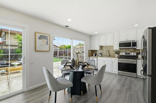 1145 Lovelock Way, Hayward, CA 94544