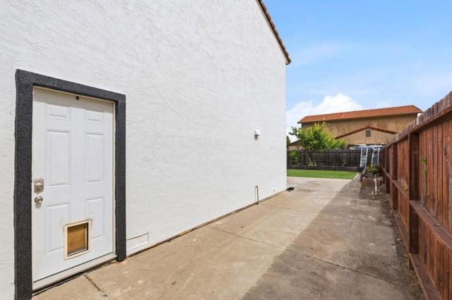 1145 Lovelock Way, Hayward, CA 94544