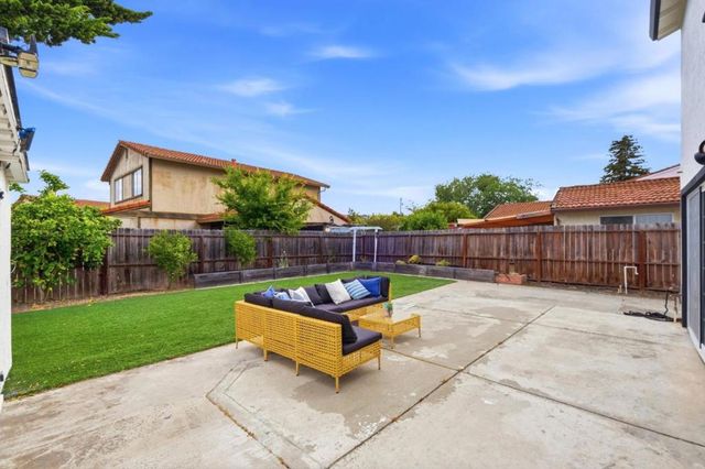 1145 Lovelock Way, Hayward, CA 94544