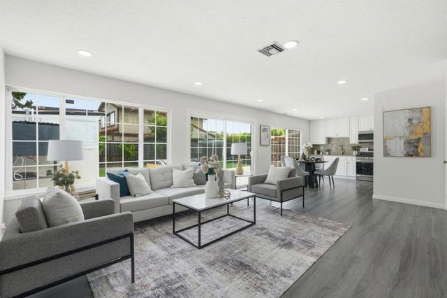 1145 Lovelock Way, Hayward, CA 94544