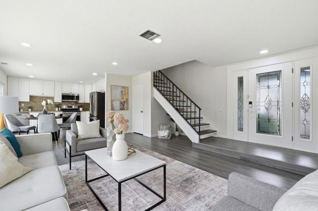 1145 Lovelock Way, Hayward, CA 94544