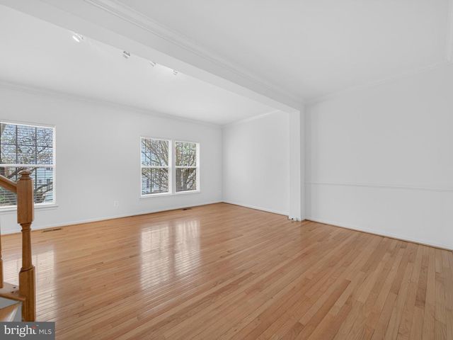 13662 SAINT JOHNS WOOD PL, Herndon, VA 20171