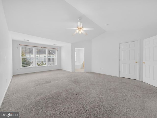 13662 SAINT JOHNS WOOD PL, Herndon, VA 20171