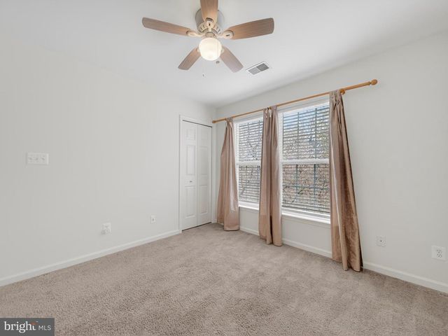 13662 SAINT JOHNS WOOD PL, Herndon, VA 20171