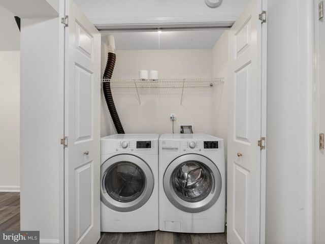 13662 SAINT JOHNS WOOD PL, Herndon, VA 20171