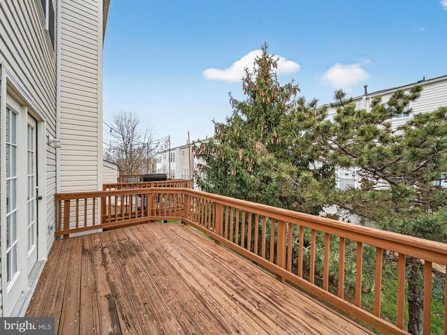 13662 SAINT JOHNS WOOD PL, Herndon, VA 20171