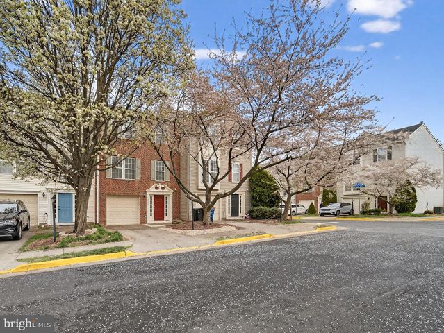 13662 SAINT JOHNS WOOD PL, Herndon, VA 20171