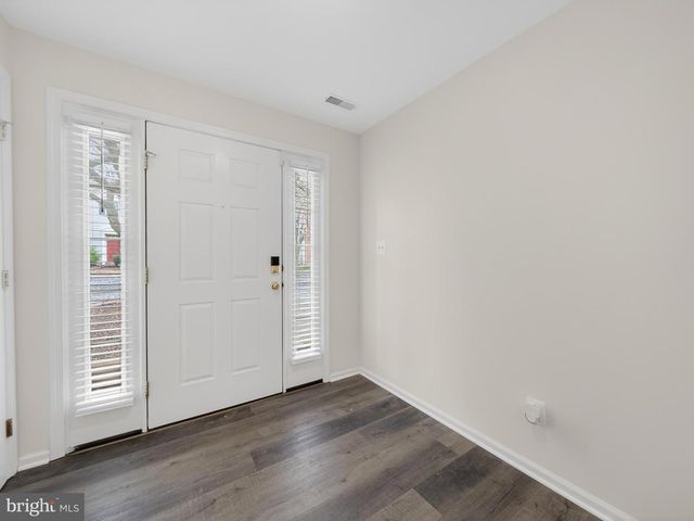 13662 SAINT JOHNS WOOD PL, Herndon, VA 20171