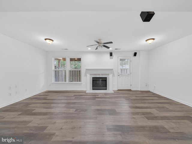 13662 SAINT JOHNS WOOD PL, Herndon, VA 20171