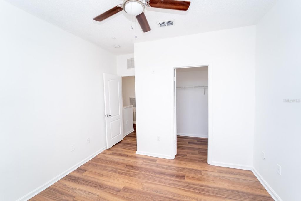 Image 30 of property listing at 12106 POPPY FIELD LANE 107, Orlando, FL 32837