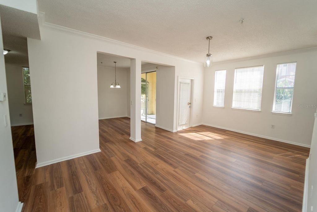 Image 6 of property listing at 12106 POPPY FIELD LANE 107, Orlando, FL 32837