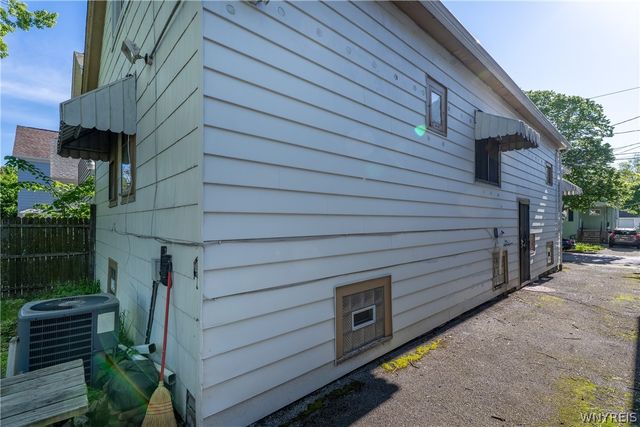 80 Zelmer Street, Buffalo, NY 14211