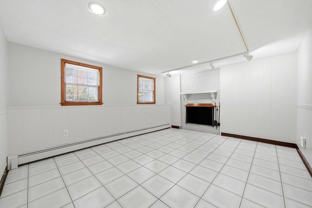 10 Richardson Cir, Saugus, MA 01906