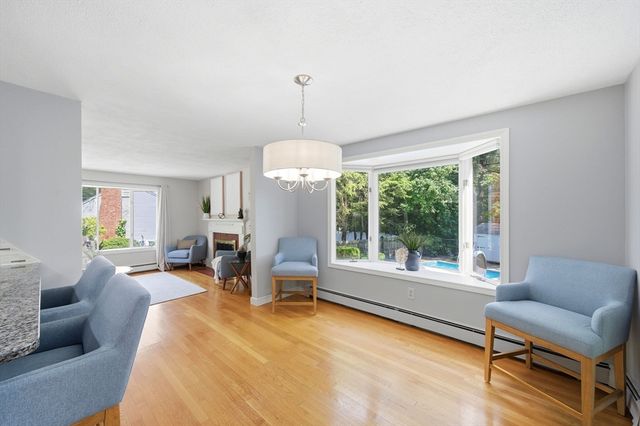 10 Richardson Cir, Saugus, MA 01906