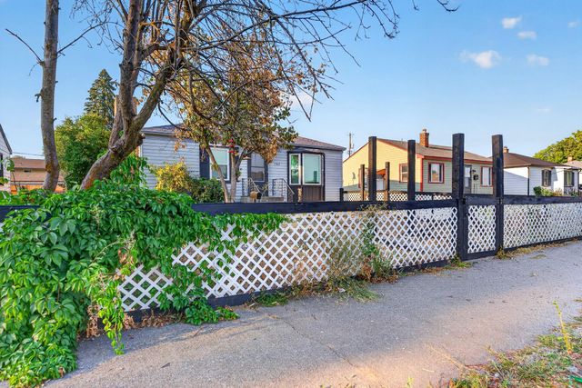 1307 E Gordon Ave, Spokane, WA 99207