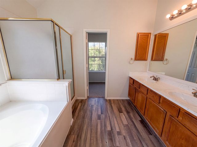 448 N Waterford Oaks Drive, Cedar Hill, TX 75104