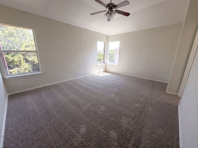 448 N Waterford Oaks Drive, Cedar Hill, TX 75104