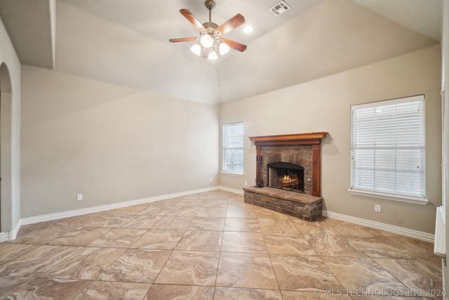 13302 E 43rd Street, Tulsa, OK 74134