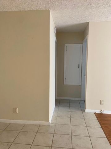 5951 NE 14th Lane 204N, Fort Lauderdale, FL 33334