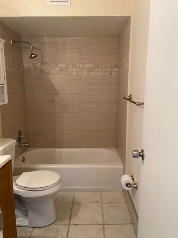 5951 NE 14th Lane 204N, Fort Lauderdale, FL 33334