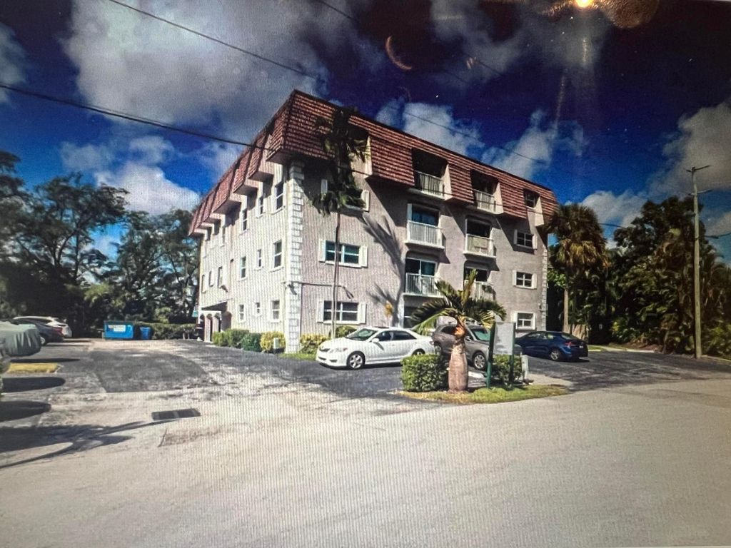 5951 NE 14th Lane 204N, Fort Lauderdale, FL 33334