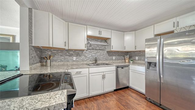 3008 ARCH DRIVE, Sarasota, FL 34232