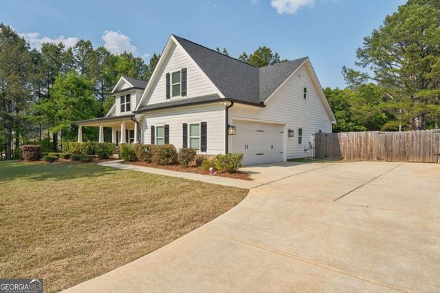 2712 Jones Holly Road, Good Hope, GA 30641