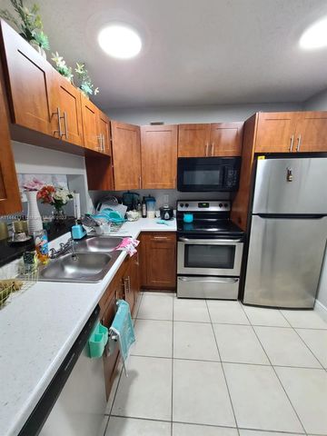 496 NW 165th St Rd D112, Miami, FL 33169