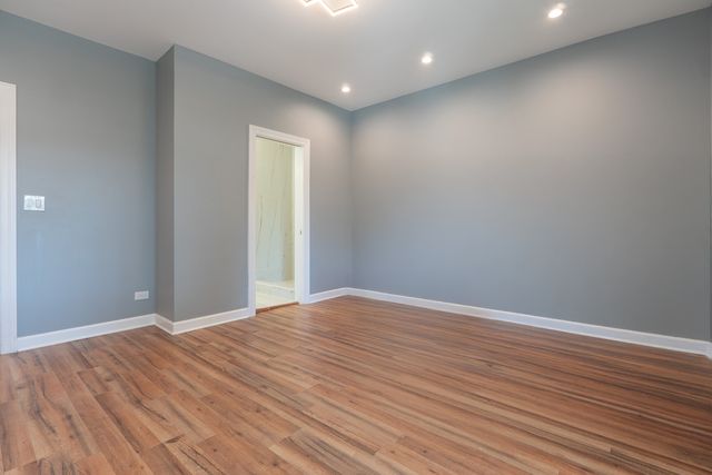 4826 W Potomac Avenue, Chicago, IL 60651