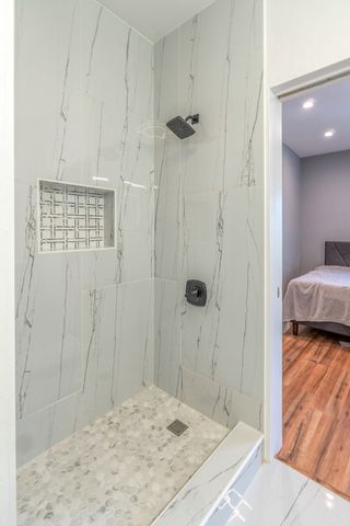 4826 W Potomac Avenue, Chicago, IL 60651