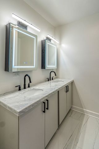 4826 W Potomac Avenue, Chicago, IL 60651