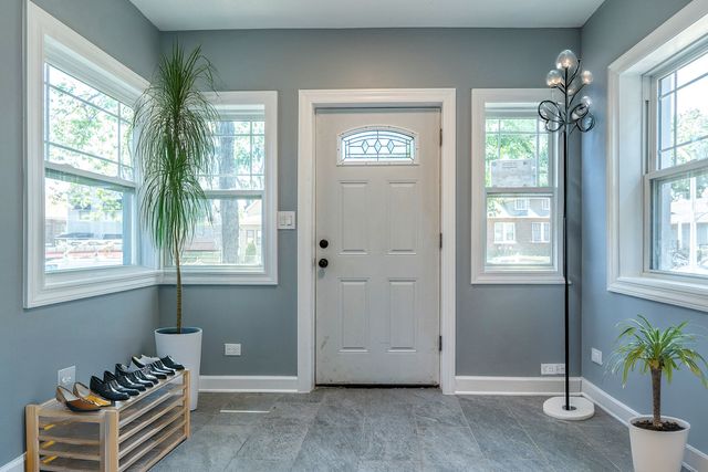 4826 W Potomac Avenue, Chicago, IL 60651