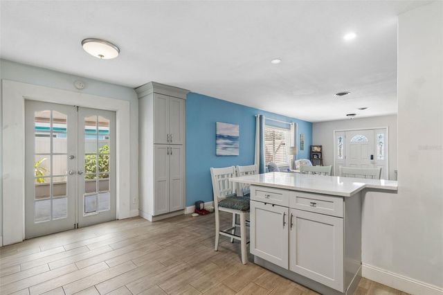 10572 BLOSSOM LAKE DRIVE, Seminole, FL 33772