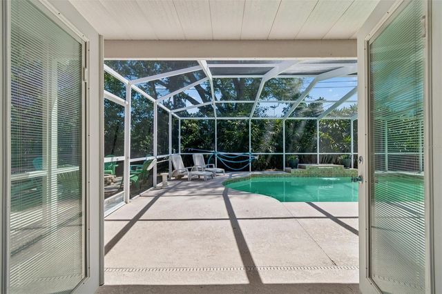 10572 BLOSSOM LAKE DRIVE, Seminole, FL 33772