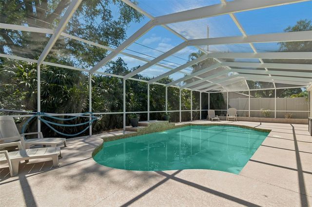 10572 BLOSSOM LAKE DRIVE, Seminole, FL 33772