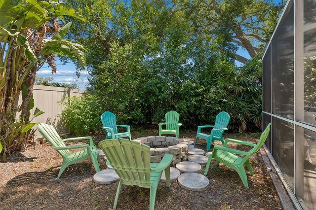 10572 BLOSSOM LAKE DRIVE, Seminole, FL 33772