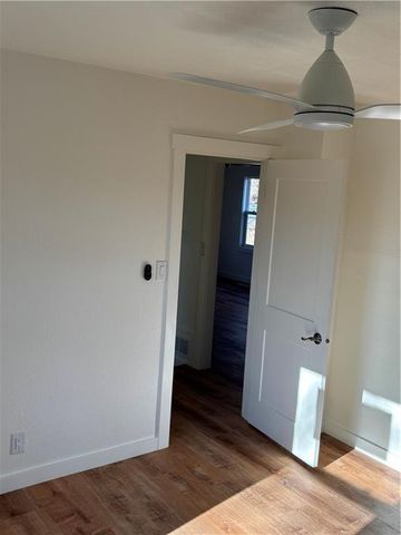 906 RIVERVIEW Drive, St Joseph, MO 64503