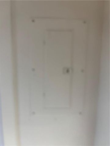 906 RIVERVIEW Drive, St Joseph, MO 64503