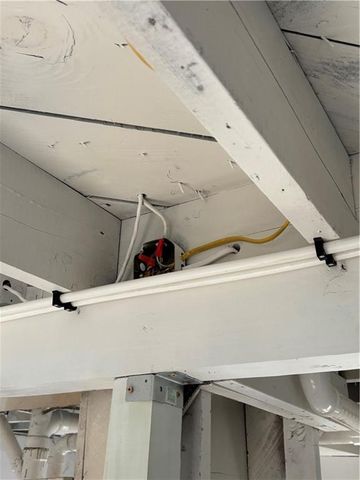 906 RIVERVIEW Drive, St Joseph, MO 64503