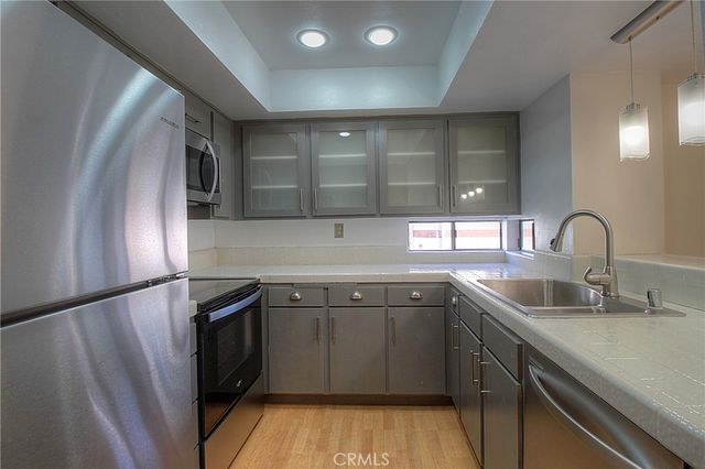 400 N Louise Street 205, Glendale, CA 91206