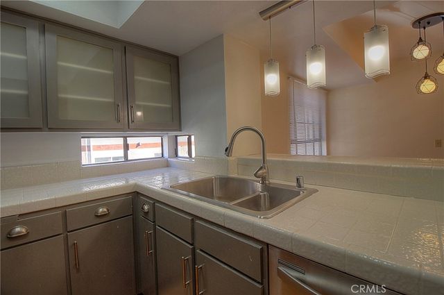 400 N Louise Street 205, Glendale, CA 91206