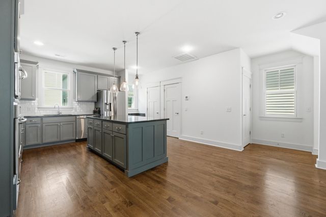 926 Landings Drive, Chattanooga, TN 37402