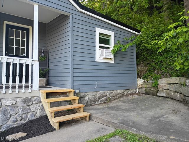 64301 Shady Lane Road, Bellaire, OH 43906