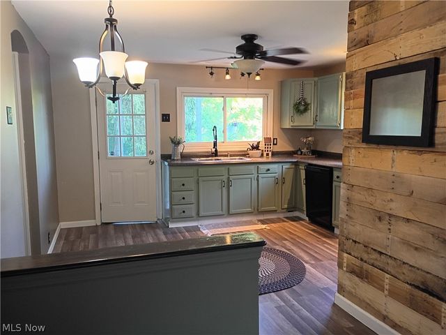64301 Shady Lane Road, Bellaire, OH 43906