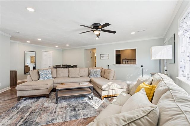 2810 Wiigwaas LN, Virginia Beach, VA 23451
